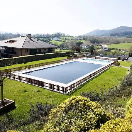 Berlin - Basquenjoy Hondarribia